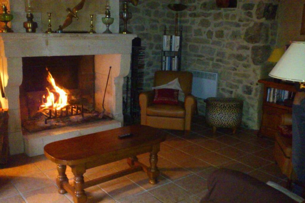 Maison Traditionnelle En Lozere Saint-Saturnin  Zewnętrze zdjęcie